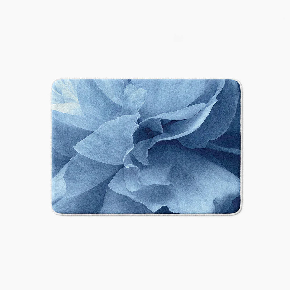 Blue petals bathmat